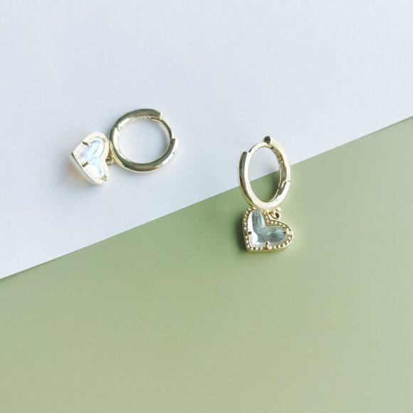 Kendra Scott Ari Heart Dichroic Glass Earrings - Gold - Picture 2 of 4